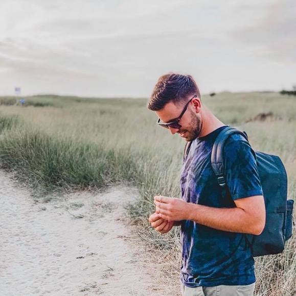 Meet your Posher, Devin - Picture 1 of 1